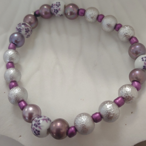 Handmade beads bracelet. - Picture 4 of 7